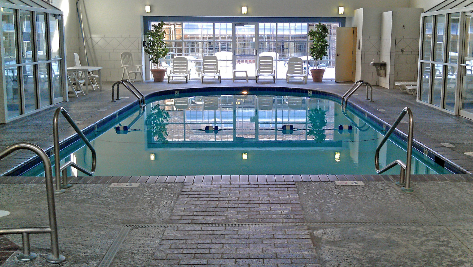 Baymont By Wyndham Des Moines Airport Hotel Exterior photo